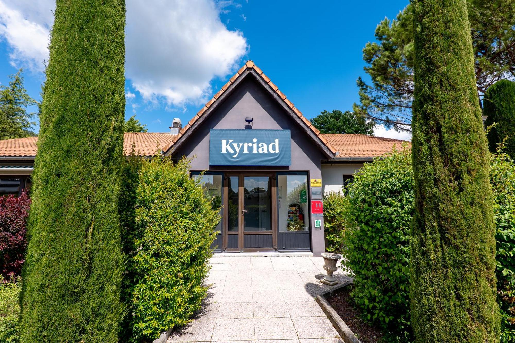 Kyriad Digne-Les-Bains Bagian luar foto